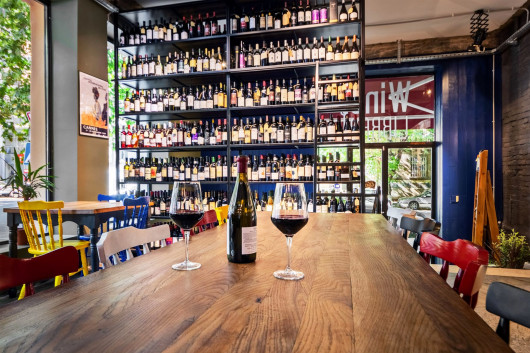 ღვინის ბიბლიოთეკა