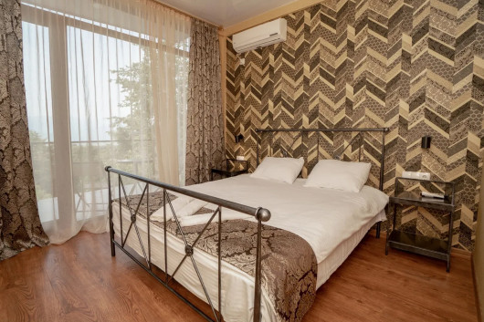 Room 202